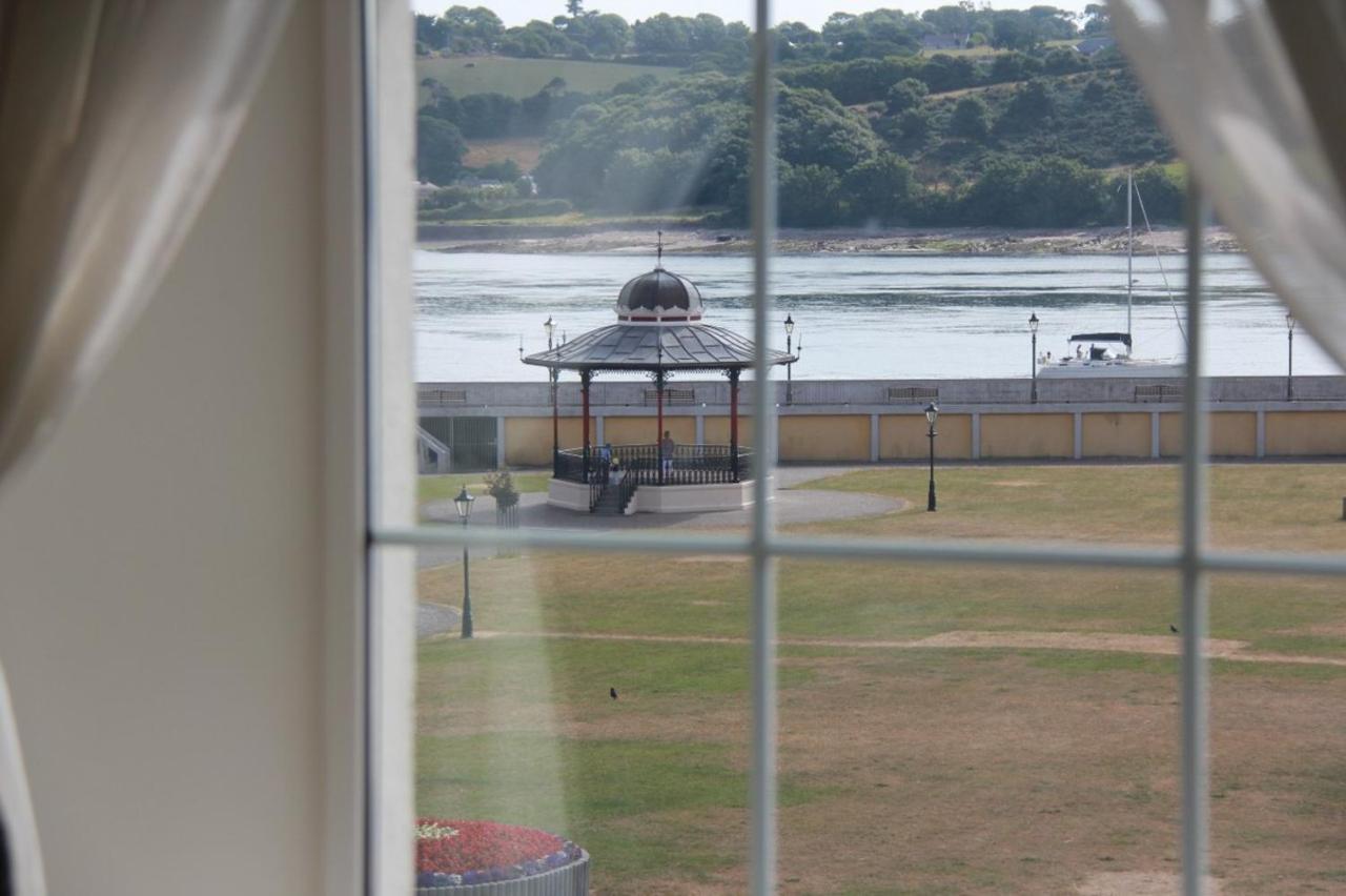 Walter Raleigh Hotel Youghal Exterior photo