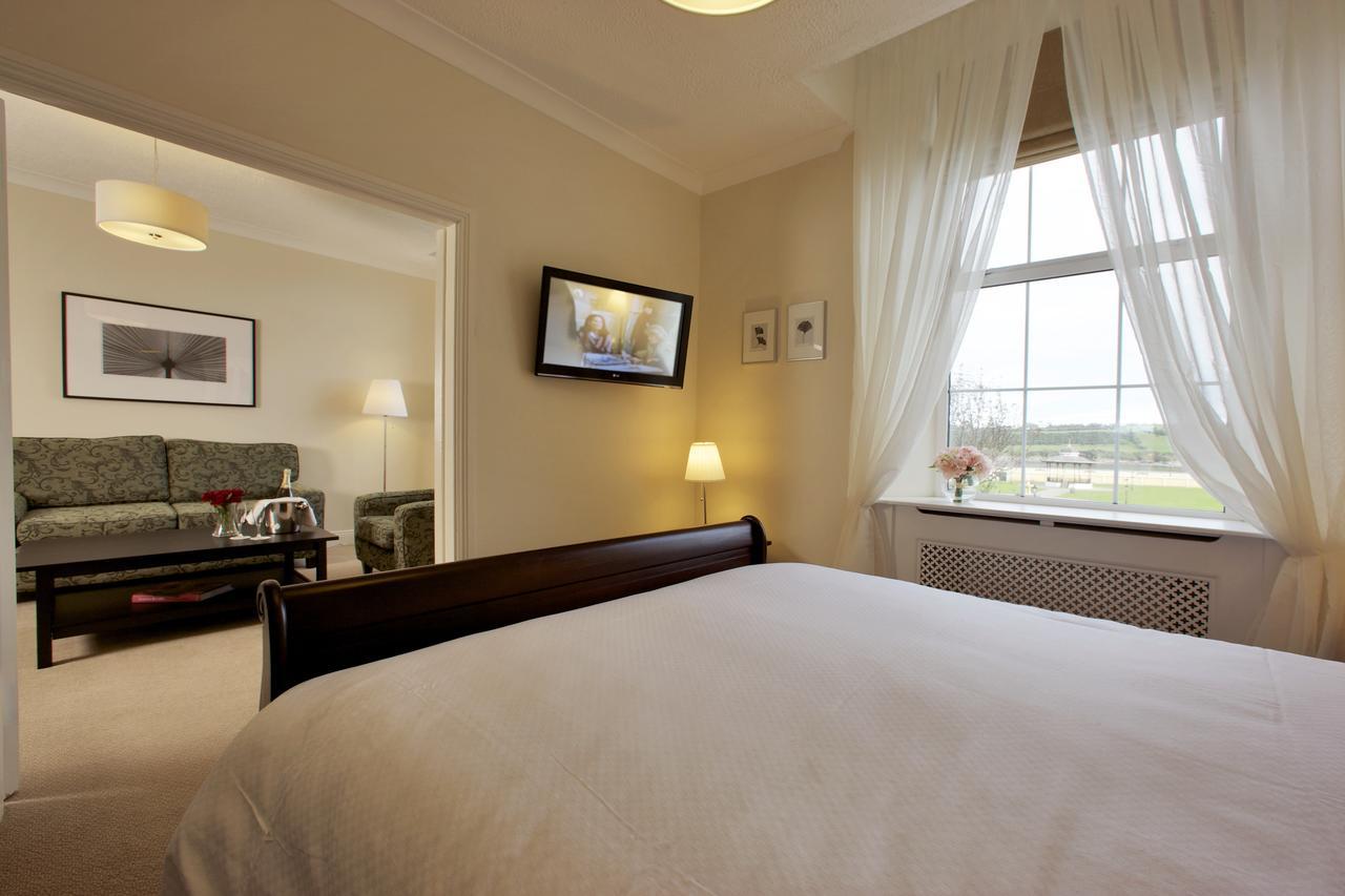 Walter Raleigh Hotel Youghal Exterior photo