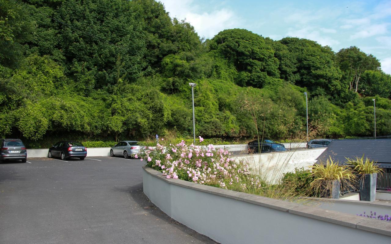 Walter Raleigh Hotel Youghal Exterior photo